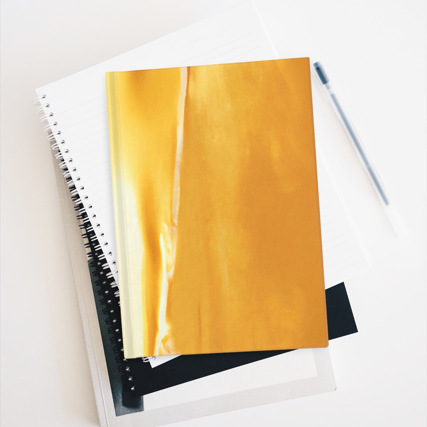 .
Izabelle Durando, the Golden Artist. - Journal